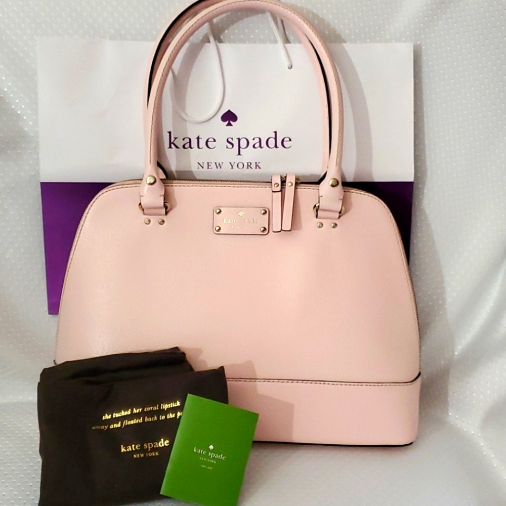 FREE SHIPPING 🚚 KATE SPADE DOME BAG